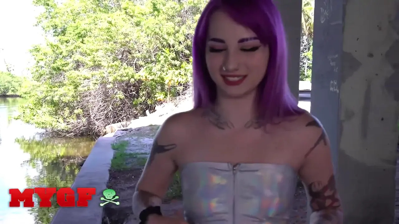 Watch MY GF - Watch Tattooed Babe Valerica Steele Suck A Thick Dick In Public Before She Gets A Pounding - Lesbian Porn Videos  | ePornLes.com